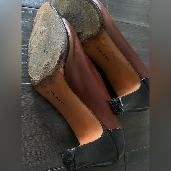 Vintage Salvatore Ferragamo Brown and Black Women’s Kitten Heels Almond Toe 7.5 - Picture 4 of 6